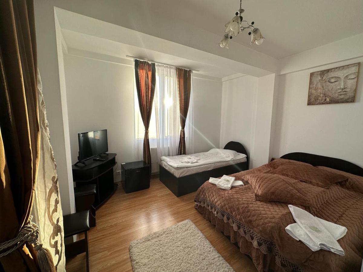 Casa Rustic Cazare Pitesti Ngoại thất bức ảnh